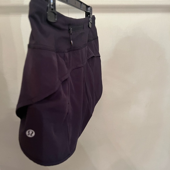 Lululemon Speed Up Short Low-Rise Lined size 6 - Picture 4 of 5
